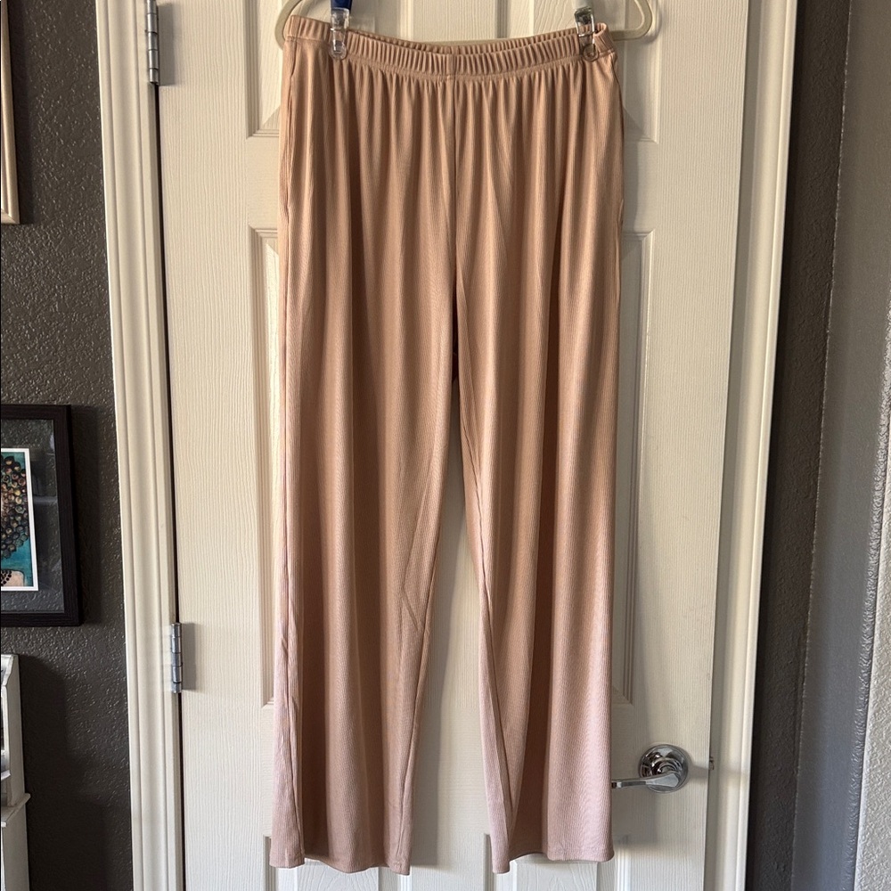 Ekouaer Women's Tan Pants